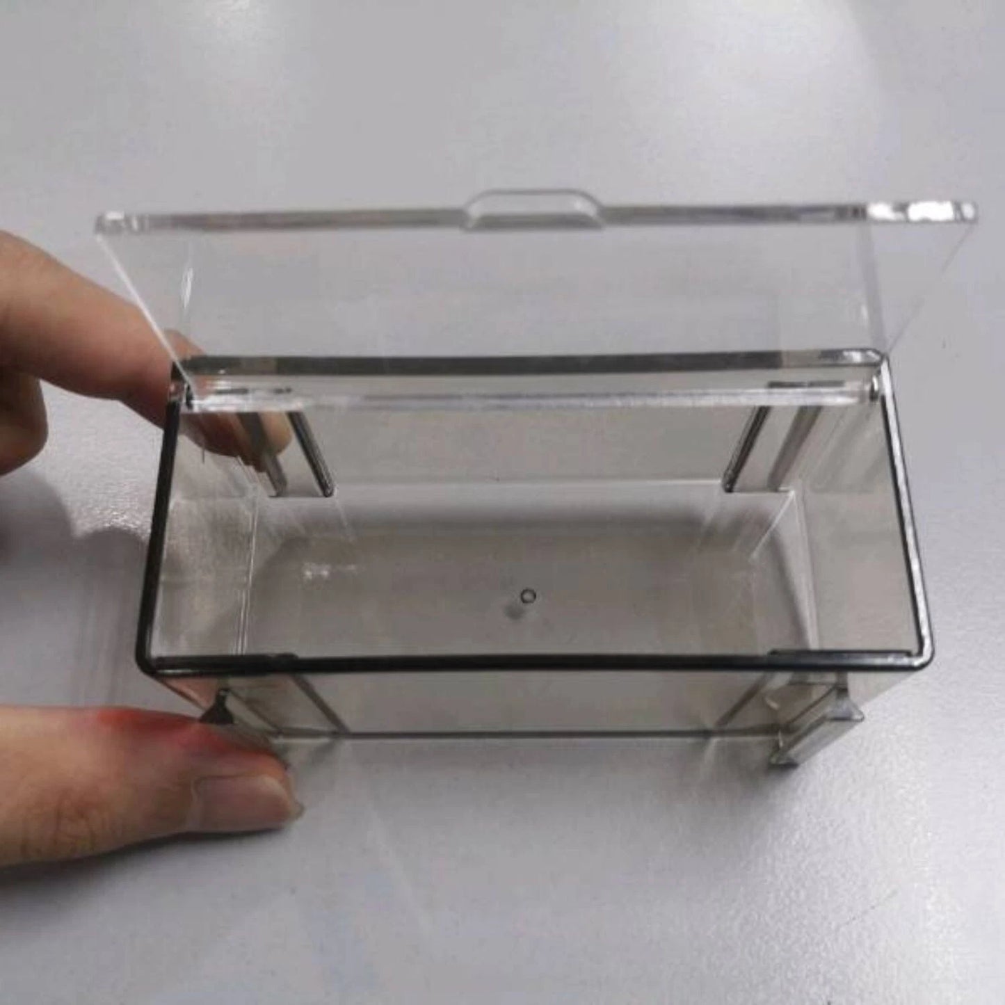 Miniature ShowBox Clear – Gray/Orange Frame (1:64 Collector Case)