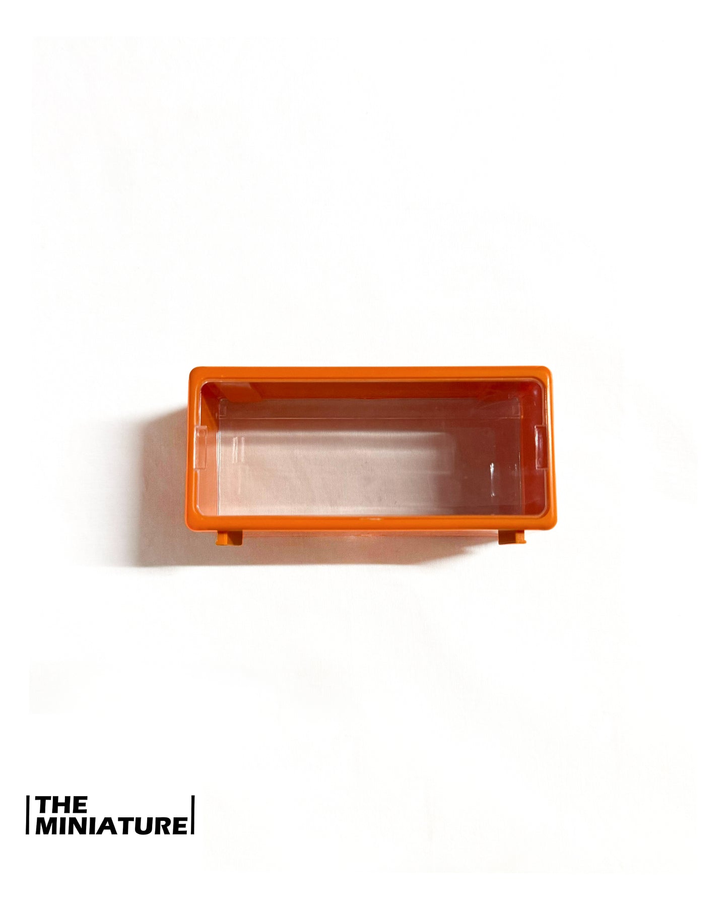 Miniature ShowBox Clear – Gray/Orange Frame (1:64 Collector Case)